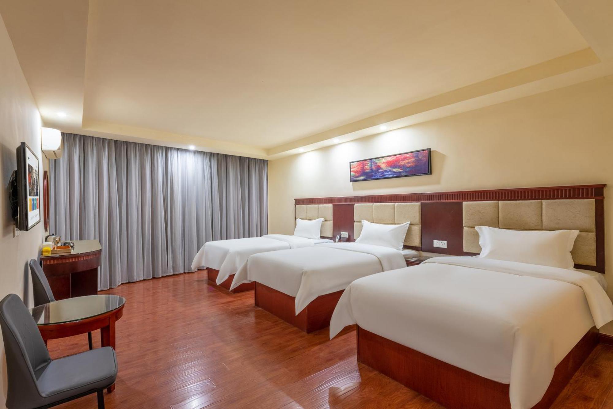 Huahang Hotel - Guangzhou Baiyun International Airport - Free Airport Shuttle Bus מראה חיצוני תמונה