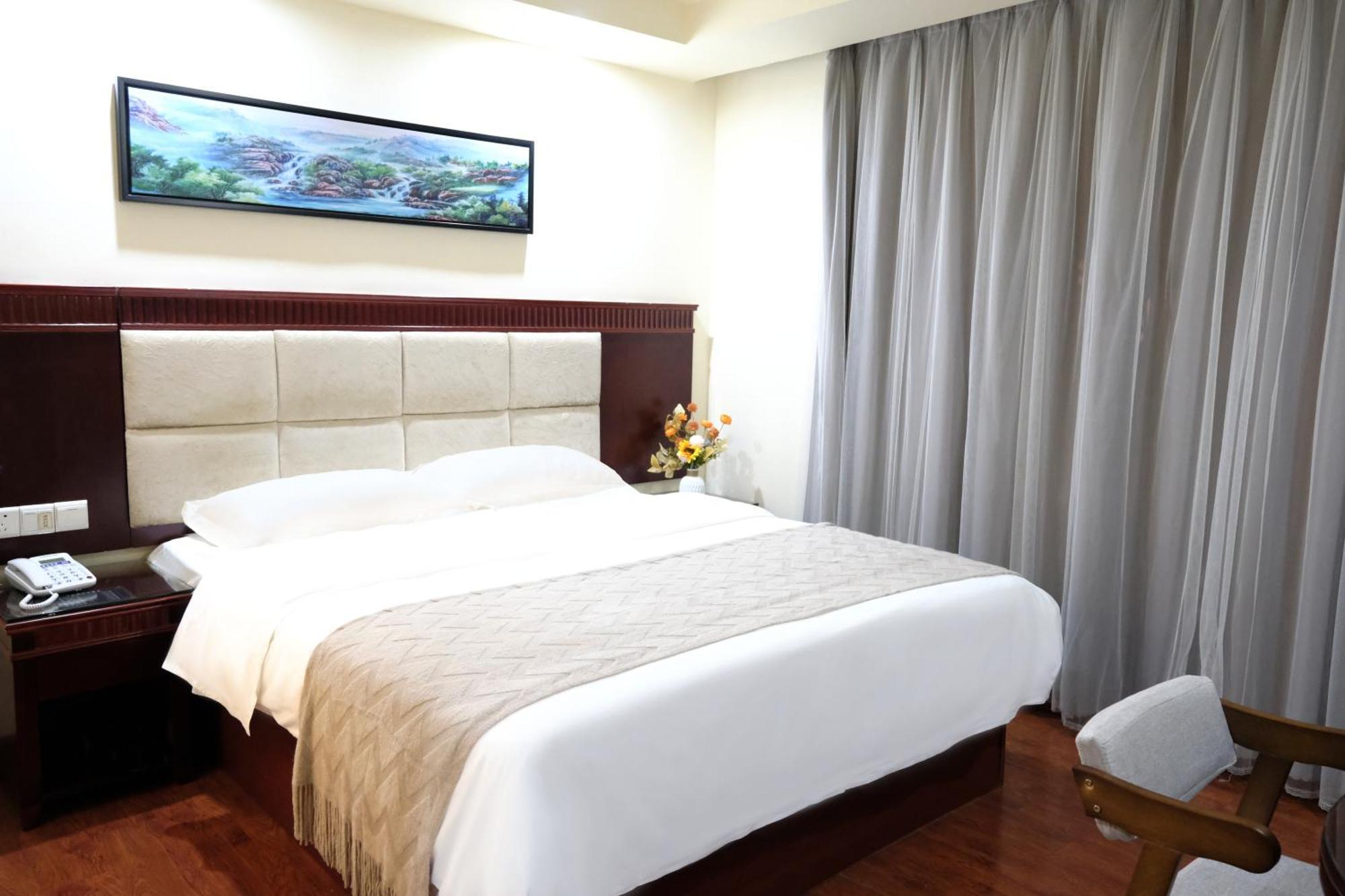 Huahang Hotel - Guangzhou Baiyun International Airport - Free Airport Shuttle Bus מראה חיצוני תמונה